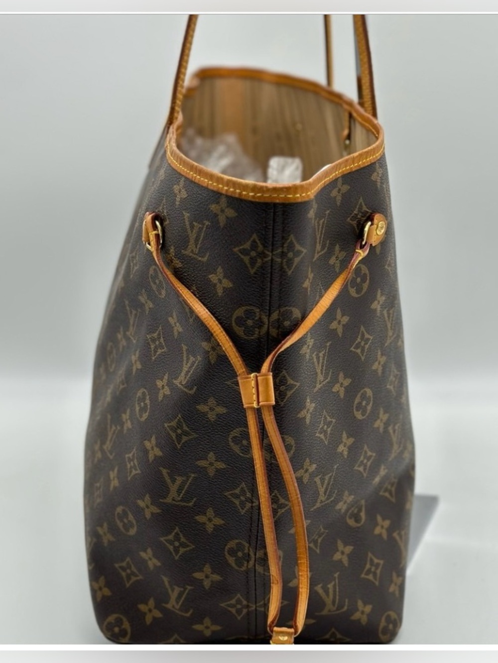 Louis Vuitton 
LV Monogram Neverfull GM - Picture 4 of 15
